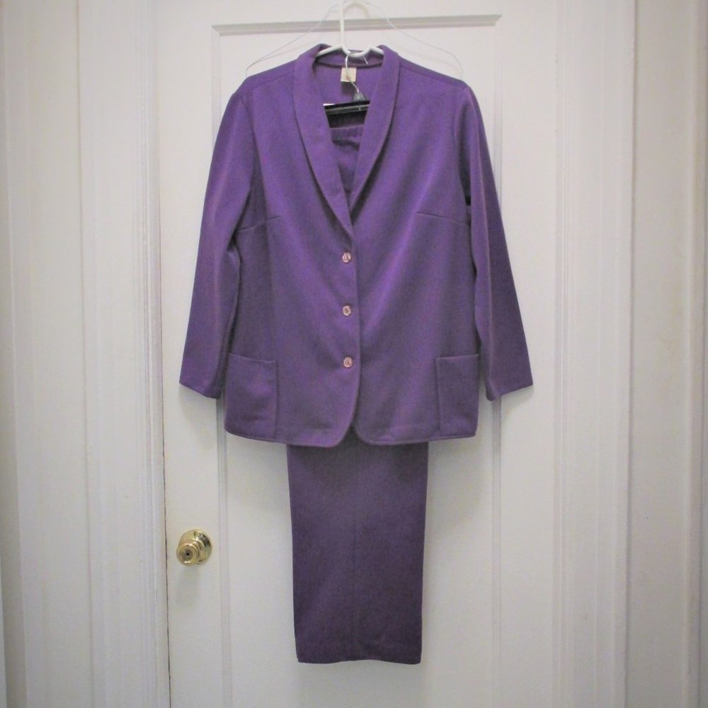 Suit - Dark Purple 2 Piece Pants Suit & Jacket Sz: 20.5, Soft,  Easy Fit
